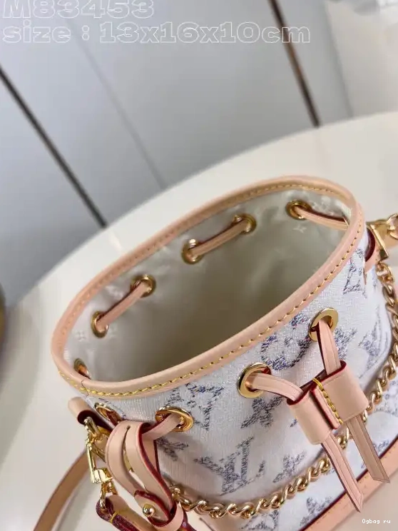 NOÉ-13*16*10cm LOUIS VUITTON NANO 0706